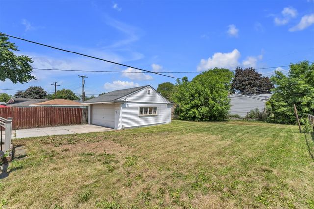 32826 Benson Drive, Westland, MI 48185