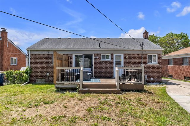 32826 Benson Drive, Westland, MI 48185