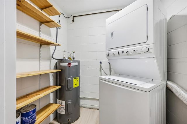 249 N HILL AVENUE 30, Deland, FL 32724