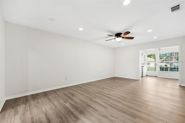 249 N HILL AVENUE 30, Deland, FL 32724