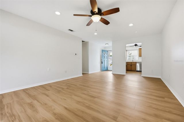 249 N HILL AVENUE 30, Deland, FL 32724