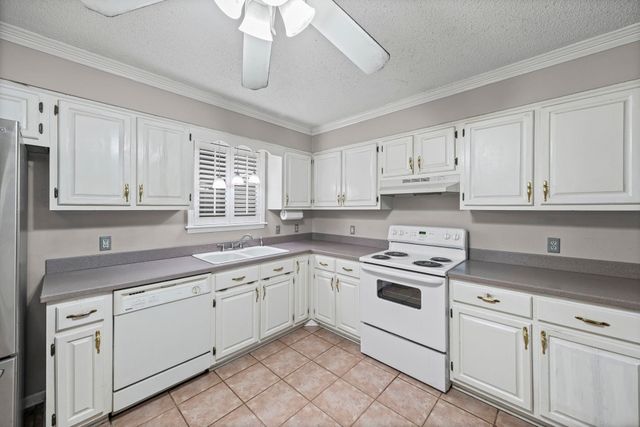 143 ASHLEY LN, Brighton, TN 38011