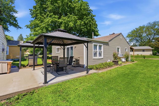 624 S Ohio Avenue, Davenport, IA 52802