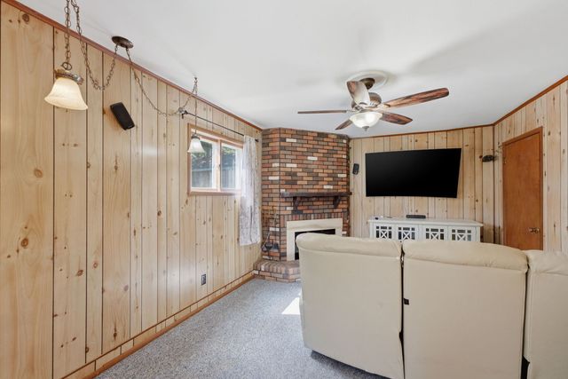 624 S Ohio Avenue, Davenport, IA 52802