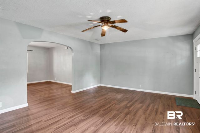 4712 Princeton Drive, Mobile, AL 36618