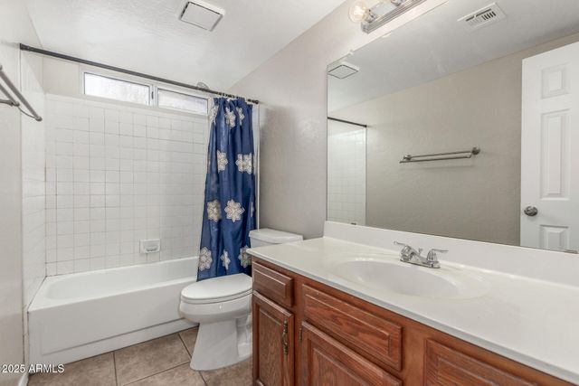 3424 E HARMONY Avenue, Mesa, AZ 85204