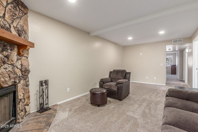 3424 E HARMONY Avenue, Mesa, AZ 85204