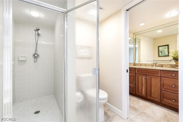 16580 Waters Edge CT 202, Fort Myers, FL 33908