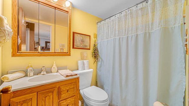 738 E 11th Street, Hobart, IN 46342