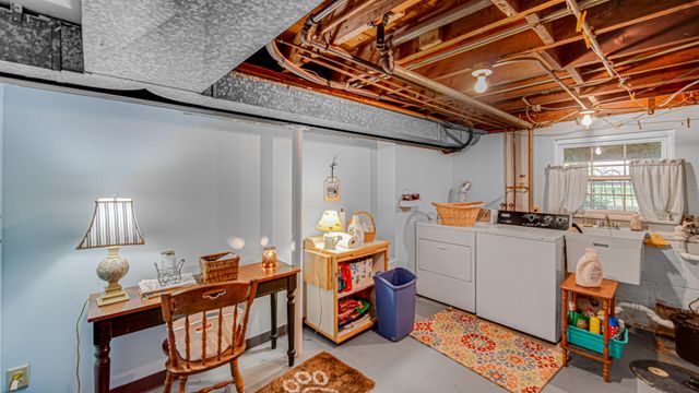 738 E 11th Street, Hobart, IN 46342