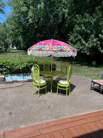 738 E 11th Street, Hobart, IN 46342