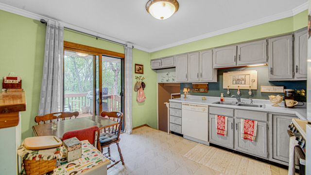 738 E 11th Street, Hobart, IN 46342