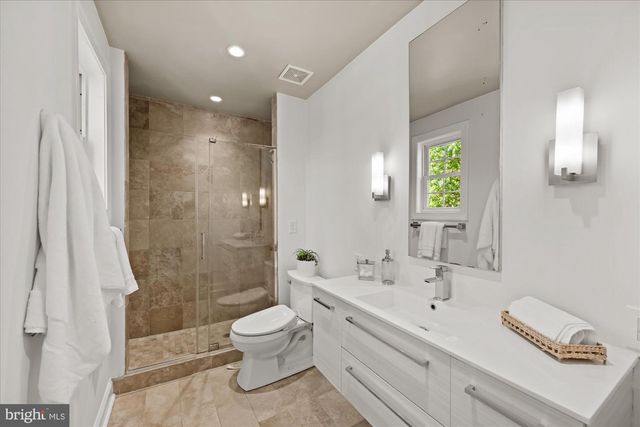 4414 DAVENPORT ST NW, Washington, DC 20016