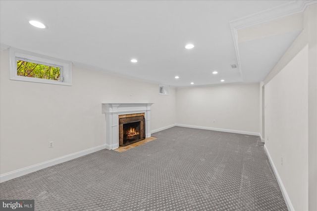 4414 DAVENPORT ST NW, Washington, DC 20016