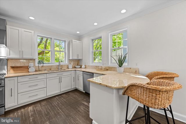 4414 DAVENPORT ST NW, Washington, DC 20016
