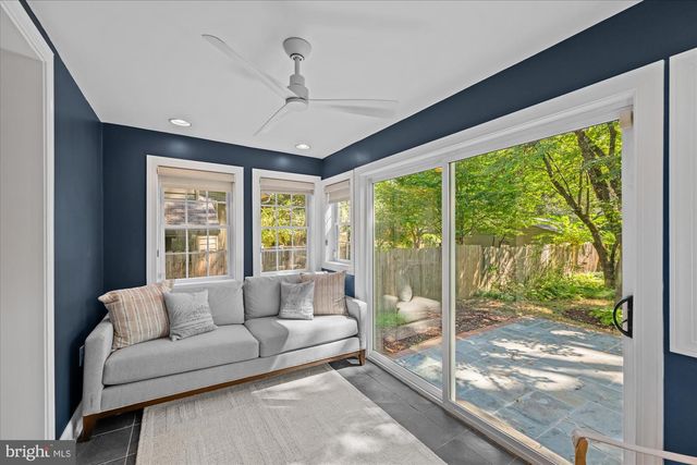 4414 DAVENPORT ST NW, Washington, DC 20016