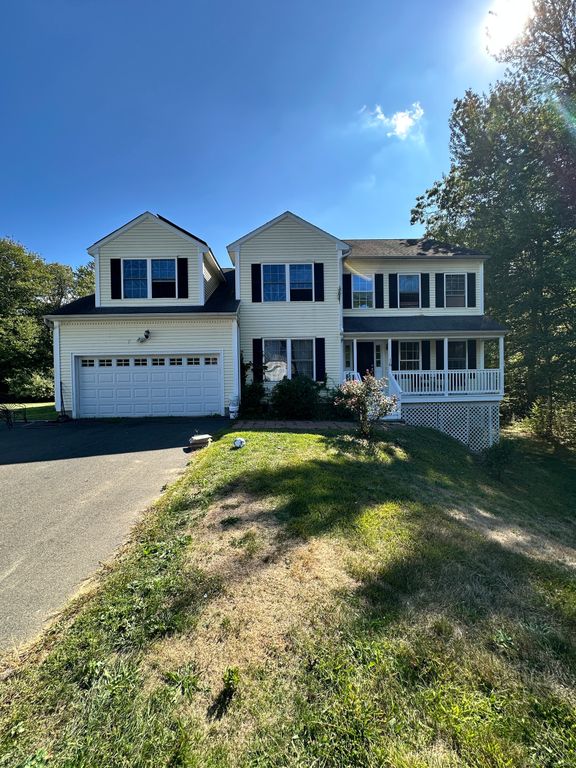 16 Founders Way, Orange, CT 06477