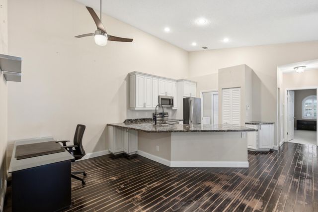 10725 PELICAN Drive, Wellington, FL 33414