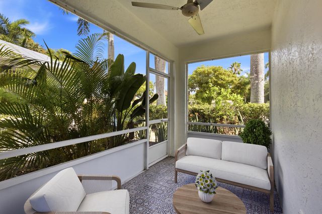 10725 PELICAN Drive, Wellington, FL 33414