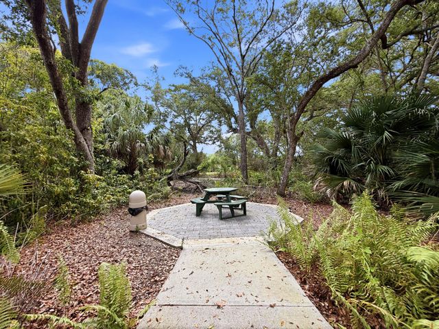 10725 PELICAN Drive, Wellington, FL 33414