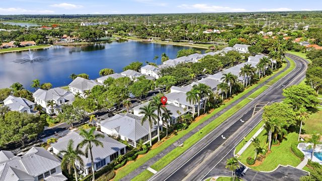 10725 PELICAN Drive, Wellington, FL 33414