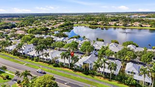 10725 PELICAN Drive, Wellington, FL 33414