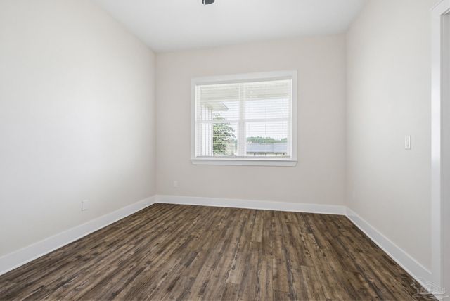 3300 Eagle St, Cantonment, FL 32533