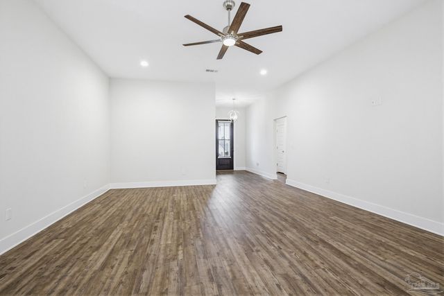 3300 Eagle St, Cantonment, FL 32533