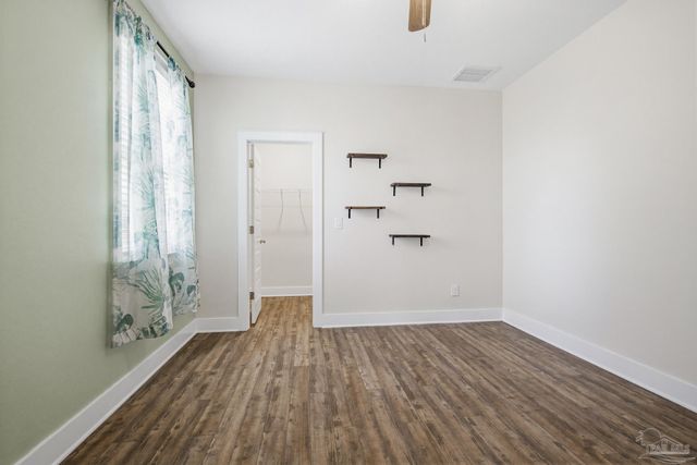 3300 Eagle St, Cantonment, FL 32533