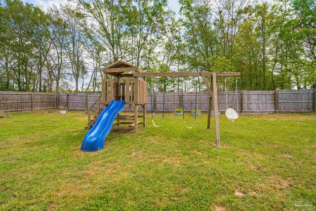 3300 Eagle St, Cantonment, FL 32533