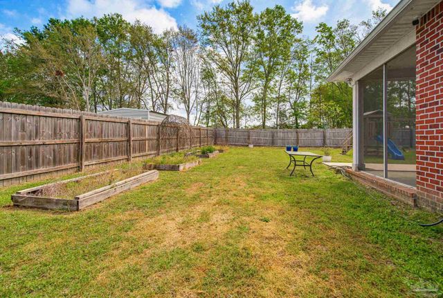 3300 Eagle St, Cantonment, FL 32533