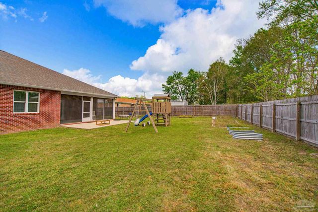 3300 Eagle St, Cantonment, FL 32533