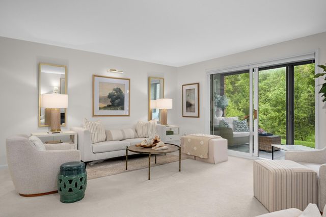 4350 Brookside Court 115, Edina, MN 55436