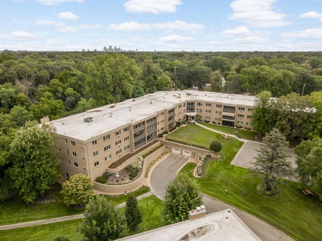 4350 Brookside Court 115, Edina, MN 55436