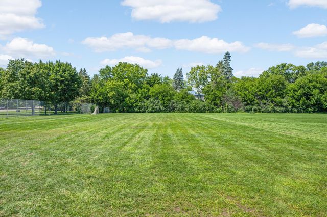 4350 Brookside Court 115, Edina, MN 55436