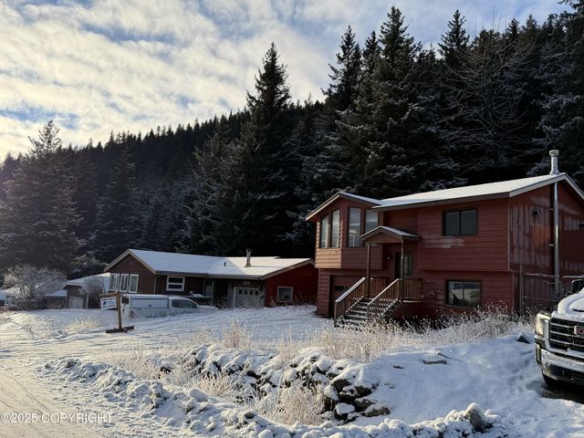 2017 Dora Way, Seward, AK 99664