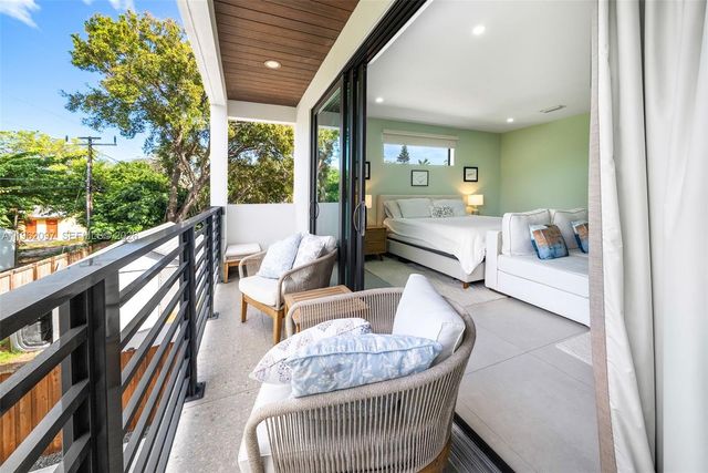 325 SW 16th St A, Fort Lauderdale, FL 33315