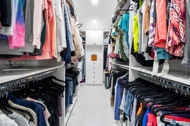 325 SW 16th St A, Fort Lauderdale, FL 33315