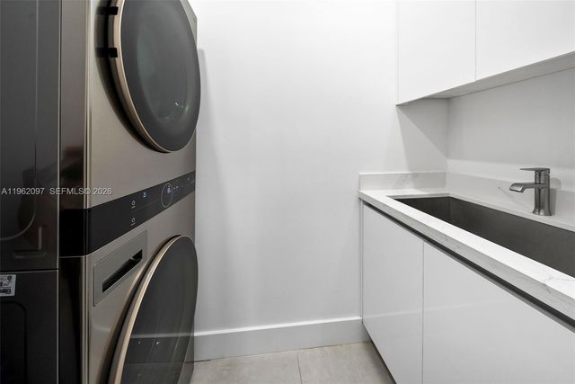 325 SW 16th St A, Fort Lauderdale, FL 33315