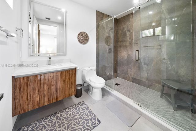 325 SW 16th St A, Fort Lauderdale, FL 33315