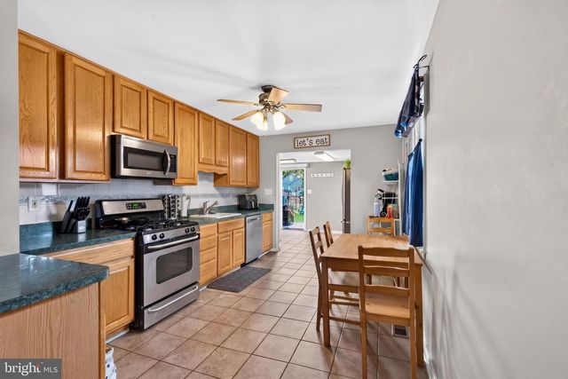 919 MARTIN RD, Baltimore, MD 21221