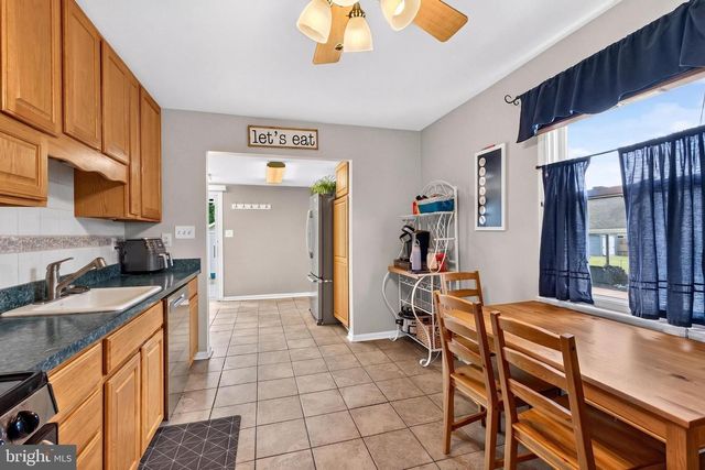 919 MARTIN RD, Baltimore, MD 21221