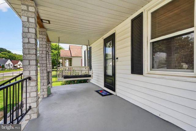 919 MARTIN RD, Baltimore, MD 21221