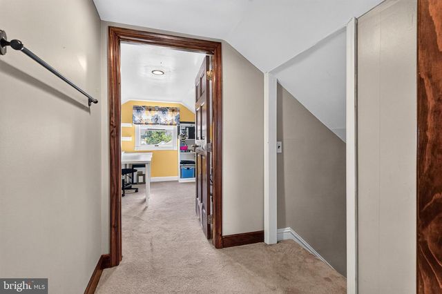 919 MARTIN RD, Baltimore, MD 21221