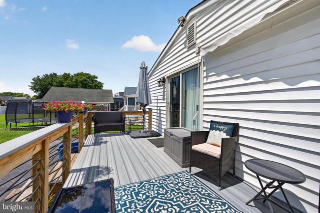 919 MARTIN RD, Baltimore, MD 21221