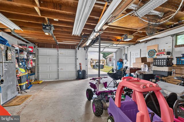 919 MARTIN RD, Baltimore, MD 21221