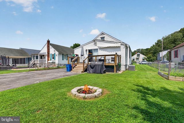 919 MARTIN RD, Baltimore, MD 21221
