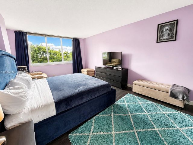 4200 Hillcrest Dr 403, Hollywood, FL 33021