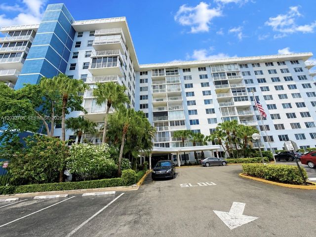 4200 Hillcrest Dr 403, Hollywood, FL 33021