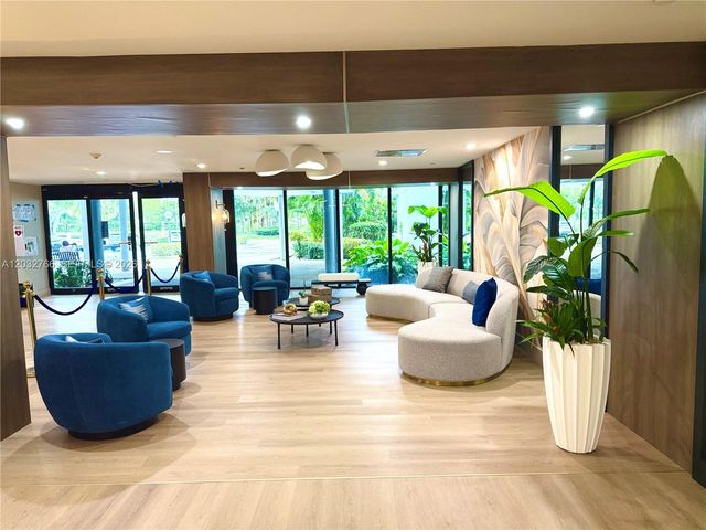 4200 Hillcrest Dr 403, Hollywood, FL 33021